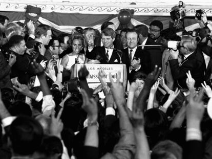 senador Robert Kennedy antes del asesinato por Sirhan Sirhan