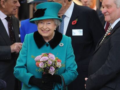 La reina Isabel II en la inuguraci&oacute;n del Francis Crick Institute, el pasado 9 de noviembre en Londres. 