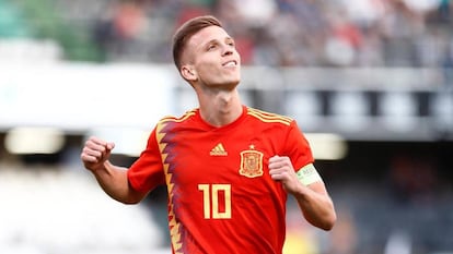 Dani Olmo celebra uno de sus goles con la selección sub-21.