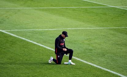 Simeone, durante el último entrenamiento del Atlético previo al partido con la Juventus.