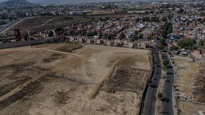 Un predio aledaño a la Unidad Habitacional Pueblo Nuevo, en Chalco, donde Grupo Sadasi planea la construcción de una unidad habitacional a pesar del agrietamiento del suelo.