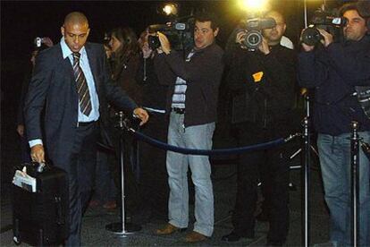 Ronaldo, a su llegada anoche al hotel de concentración de su equipo en Barcelona.