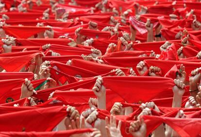 Pañuelos rojos de las fiestas de San Fermín, en Pamplona.