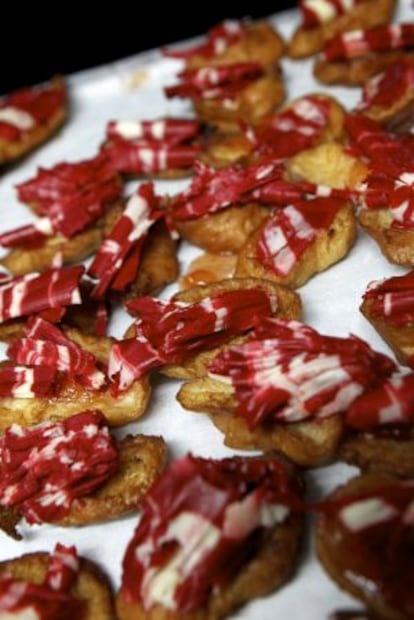 Unas torrijas con falso jamón ibérico.