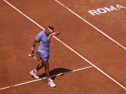 Nadal, durante el partido contra Hurkacz en la central del Foro Itálico.