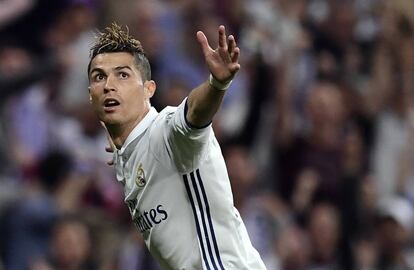 Cristiano Ronaldo celebra un gol en el partido entre el Real Madrid y el Atlético