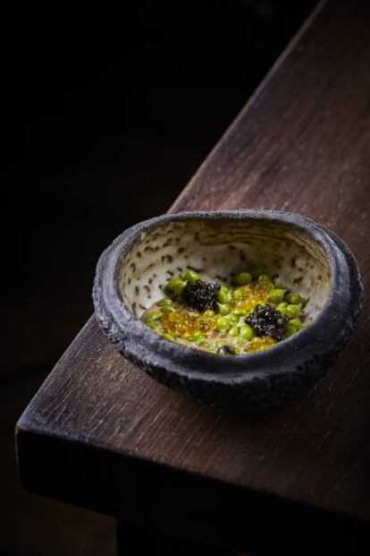 'Toffe' de guisantes con caviar, plato de El Invernadero.