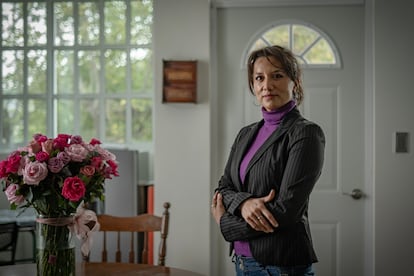 Brenda Quevedo, víctima del caso Wallace, en su casa en Ciudad de México, el 18 de junio de 2025.