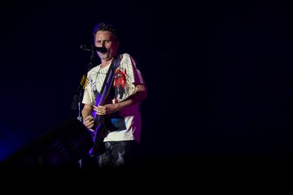 El líder de Muse, Matt Bellamy, durante el cierre de la jornada en del viernes 8 de julio en el festival MadCool 2022.