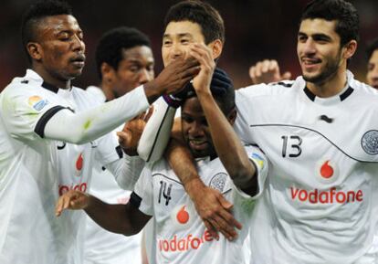 Los jugadores del Al Sadd celebran un gol.