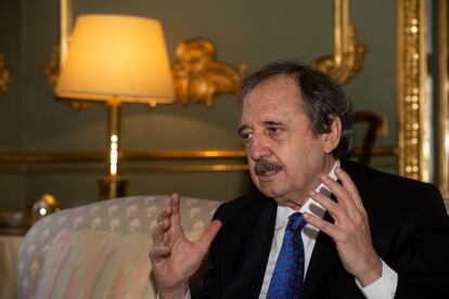 Ricardo Alfonsín, embajador de Argentina en España, durante la entrevista.