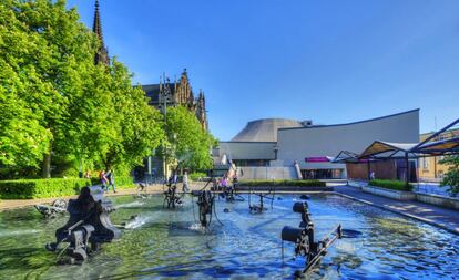 La fuente Tinguely, junto al centro histórico de Basilea (Suiza).