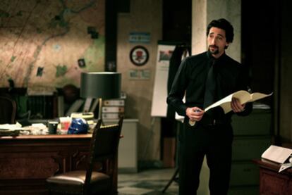 Un fotograma de la película <i>Giallo,</i> con Adrien Brody como protagonista.