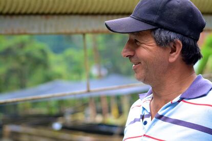 Robinson Rodríguez, miembro de la junta directiva de Astrucel, una agrupación a la que pertenecen 62 productores del corregimiento de las Juntas, que crían más de 40 de toneladas de pescado al mes.
