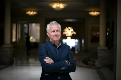 Lorenzo Milá posa en el Hotel Palace de Madrid, en octubre de 2021.