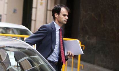El juez Ruz, en las inmediaciones de la Audiencia Nacional, en mayo.