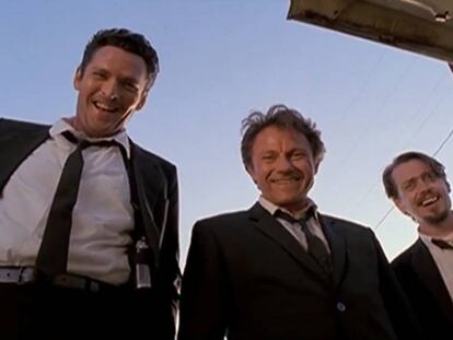 De izquierda a derecha, los actores Michael Madsen, Harvey Keitel y Steve Buscemi en 'Reservoir dogs'. El primero de ellos protagonizó la famosa escena de la oreja.