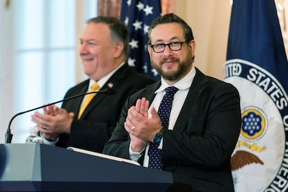 Joseph Edlow durante una ceremonia de naturalización en el Departamento de Estado en Washington, en octubre de 2020.
