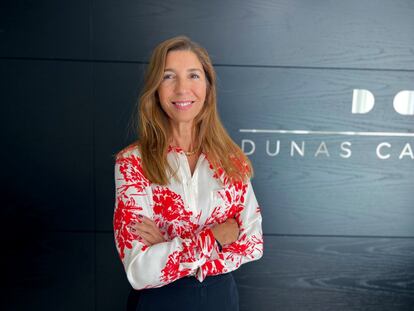 Se incorpora a Dunas Capital como directora de operaciones. En sus 30 años de carrera, ha sido directora general de Cygnus AM y ha ocupado puestos de responsabilidad en UBS España, BNP Paribas y AB Asesores.