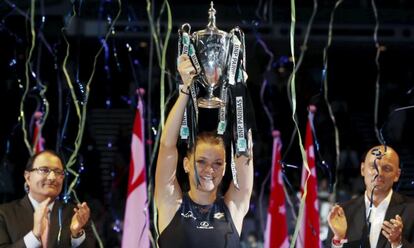 Radwanska posa con su t&iacute;tulo de &#039;maestra&#039;.