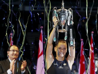 Radwanska posa con su t&iacute;tulo de &#039;maestra&#039;.