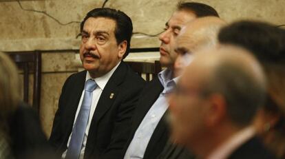 El exvicepresidente de la Diputación de Castellón, Francisco Martínez, en una reunión con otros alcaldes del PP.