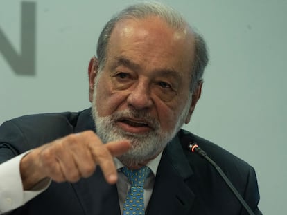 El empresario Carlos Slim, durante una rueda de prensa en Ciudad de México.