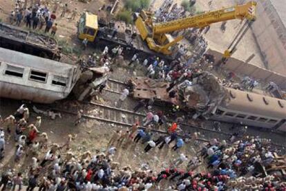 Los dos trenes colisionaron en la estación de Qaliub, a 20 kilómetros de El Cairo.