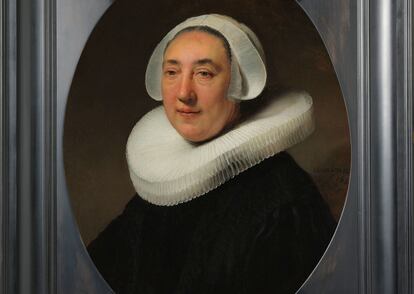 Retrato de Rembrandt de Haesje van Cleyburg, cuya cartela de 2013 decía que se la había representado "más agraciada de lo que era".