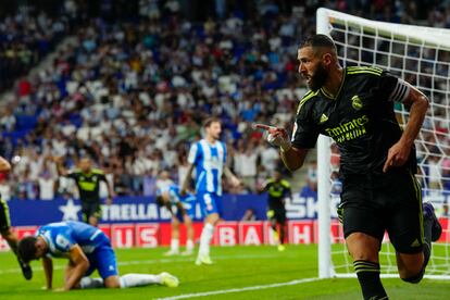 Benzema celebra su primer gol ante el Espanyol en la tercera jornada de Liga.