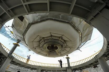 La parte central del radiotelescopio más grande del mundo, FAST, en la provincia china de Guizhou.