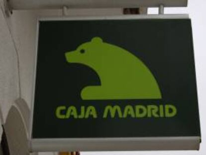 Logotipo de Caja Madrid en una sucursal. EFE/Archivo