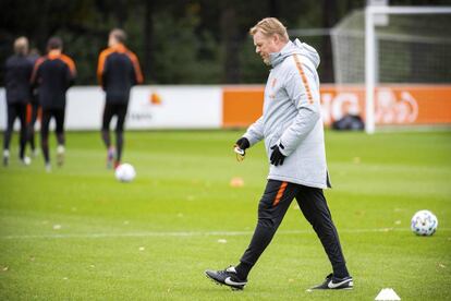 Ronald Koeman en una sessió d'entrenament a Zeist (Països Baixos) l'octubre passat.