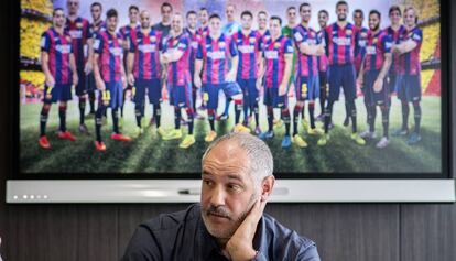 Zubizarreta, en la ciudad deportiva del Barcelona, en una foto de archivo. 