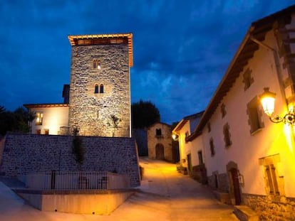 Exterior del hotel Torre de Uriz, en Navarra.