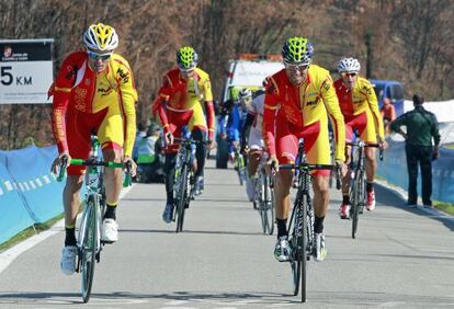 Alejandro Valverde y Luis León Sánchez, durante el reconocimiento del recorrido este jueves.