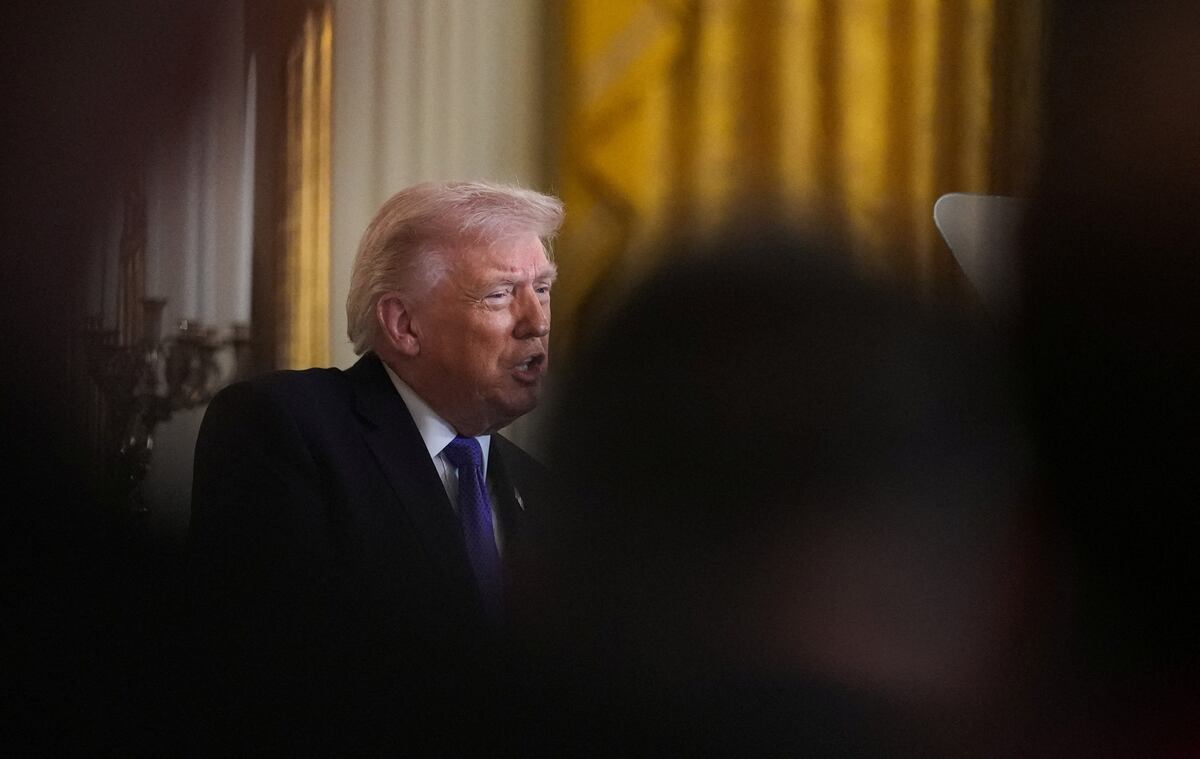 Trump anuncia la violenta oleada de ataques contra Irán y alerta de un nuevo calor en la política mundial