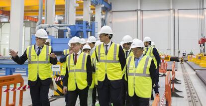 Inauguración de la nueva fábrica de Haizea Wind en el Puerto de Bilbao.