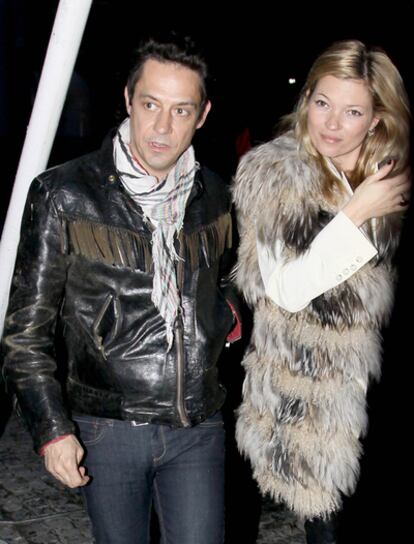 Kate Moss y Jamie Hince en una imagen de marzo de 2010