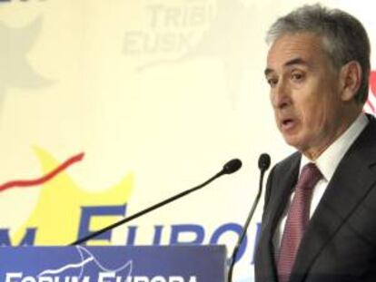 El diputado socialista y candidato del PSOE a las próximas elecciones europeas, Ramón Jaúregui. EFE/Archivo