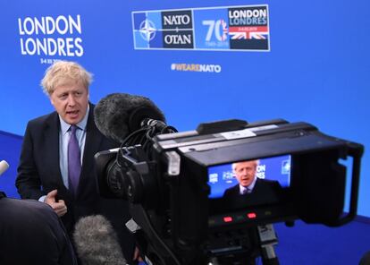 El primer ministro del Reino Unido, Boris Johnson, a su llegada a la cumbre de la OTAN que se celebra en el Hotel Grove de Watford (Reino Unido), el 4 de diciembre.