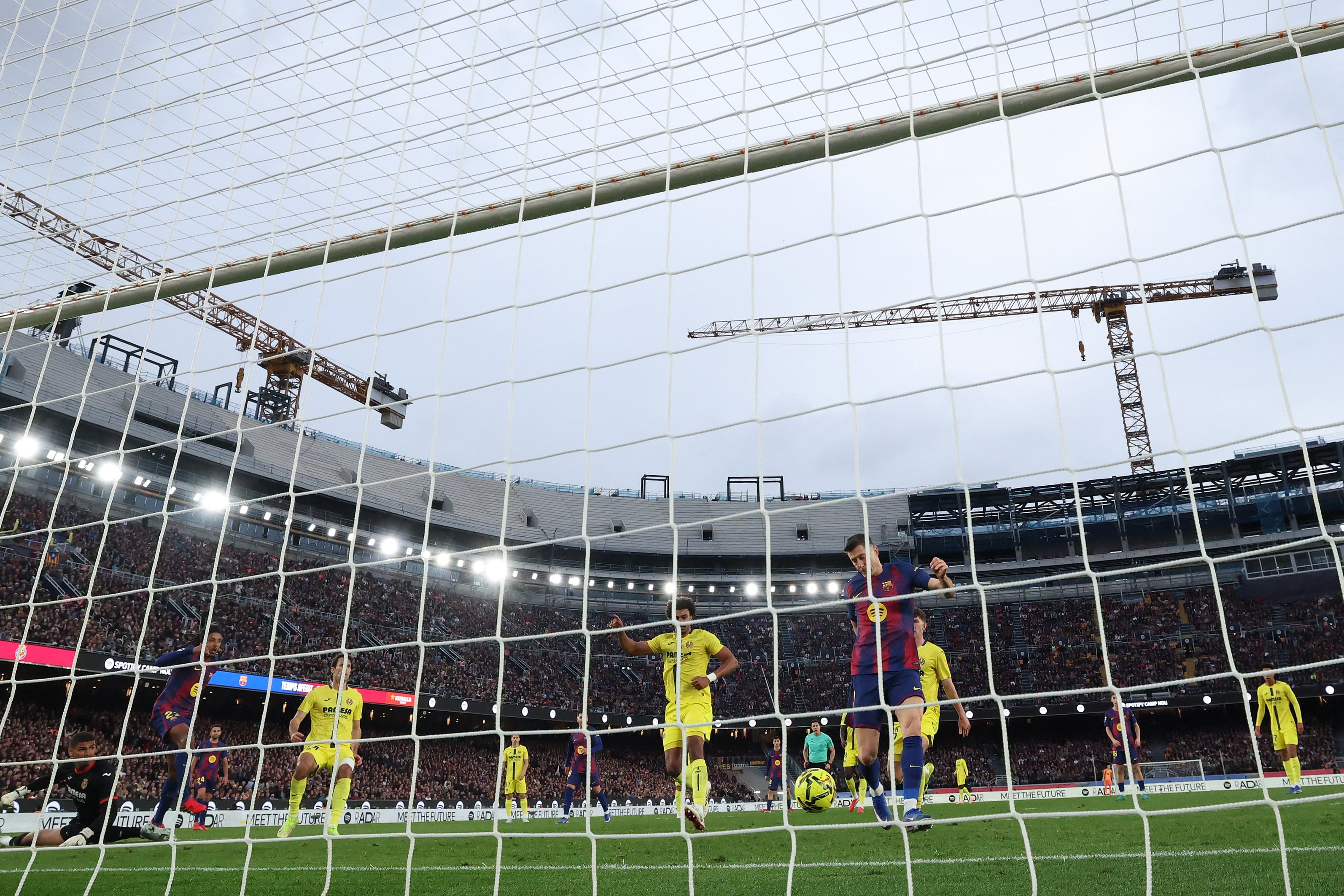 Radiografía social del Barcelona: una masa de socios creciente con menor presencia en el Camp Nou