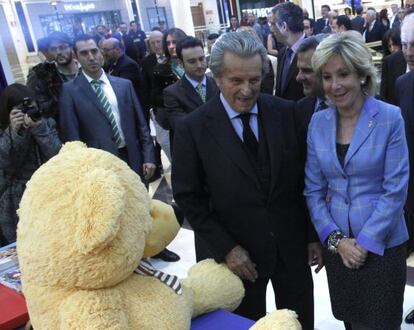 Balkany, junto a Aguirre, en su última aparición pública en 2012. 