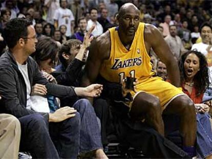 El jugador de Los Angeles Lakers Karl Malone