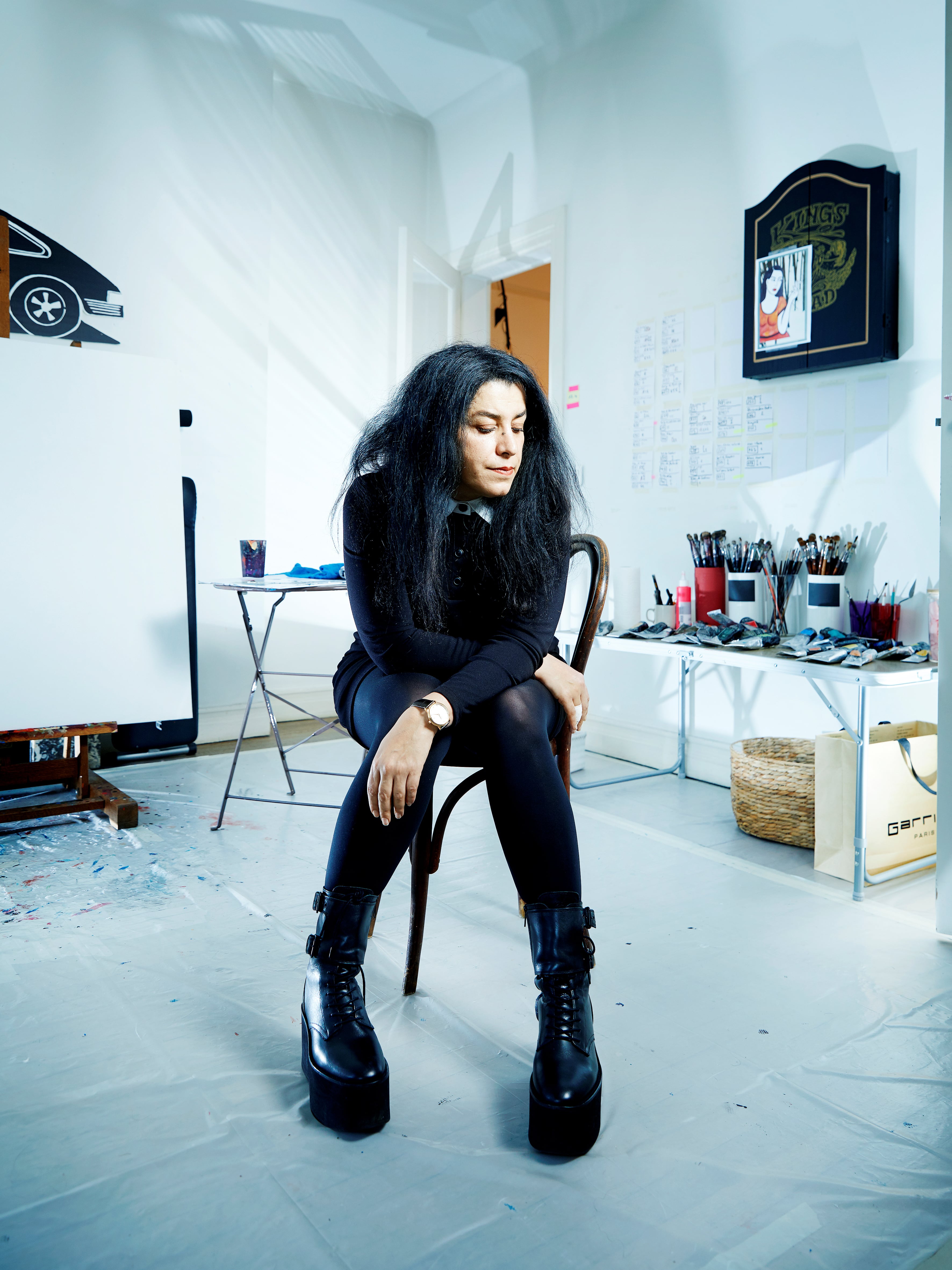 Marjane Satrapi, en su estudio del distrito XI de París, en diciembre de 2019.