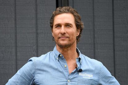 Matthew McConaughey tiene su casa equipada con una buena cocina y organiza barbacoas en su jardín. En 2010, apareció en el programa 'Food Network', donde confesó que su pasión por el mundo culinario viene de su padre, ya fallecido. "Él no cocinada mucho, pero cuando lo hacía le gustaba ser el mejor anfitrión". Este mismo mes se ofreció como voluntario para cocinar para los bomberos que estaban apagando los incendios en California (EE UU).