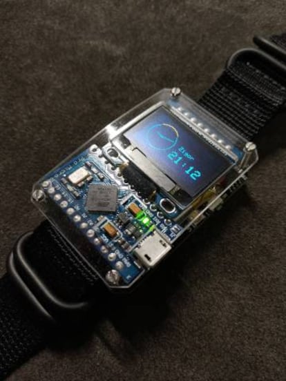 Toky Watch, el reloj inteligente Arduino desarrollado y comercializado por Alarcón.