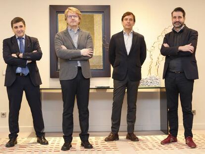 De izquierda a derecha, Enrique Mart&iacute;nez (Segittur), Jes&uacute;s Garc&iacute;a Zamora (Ayuntamiento de Segovia), Alberto Bernal (Minsait) y David Cierco (Red.es), durante el encuentro celebrado en la redacci&oacute;n de CincoD&iacute;as. 