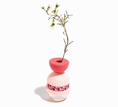 El 76% de los envases rellenables que se venden corresponden a fragancias. En la imagen, el frasco de Fun & Chic de EL GANSO, que permite ser reutilizado como jarrón o bote decorativo.