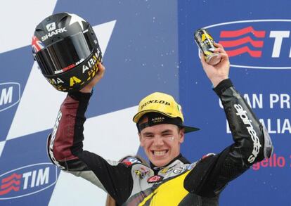 Scott Redding celebra la victoria en Mugello